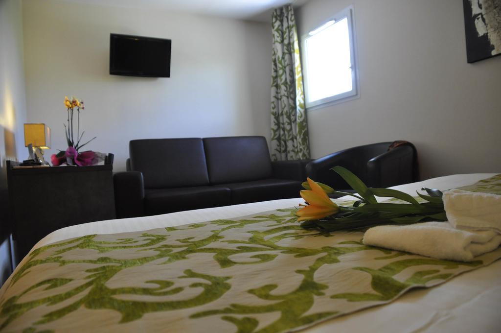 Brit Hotel Confort Alexia - La Souterraine Kültér fotó