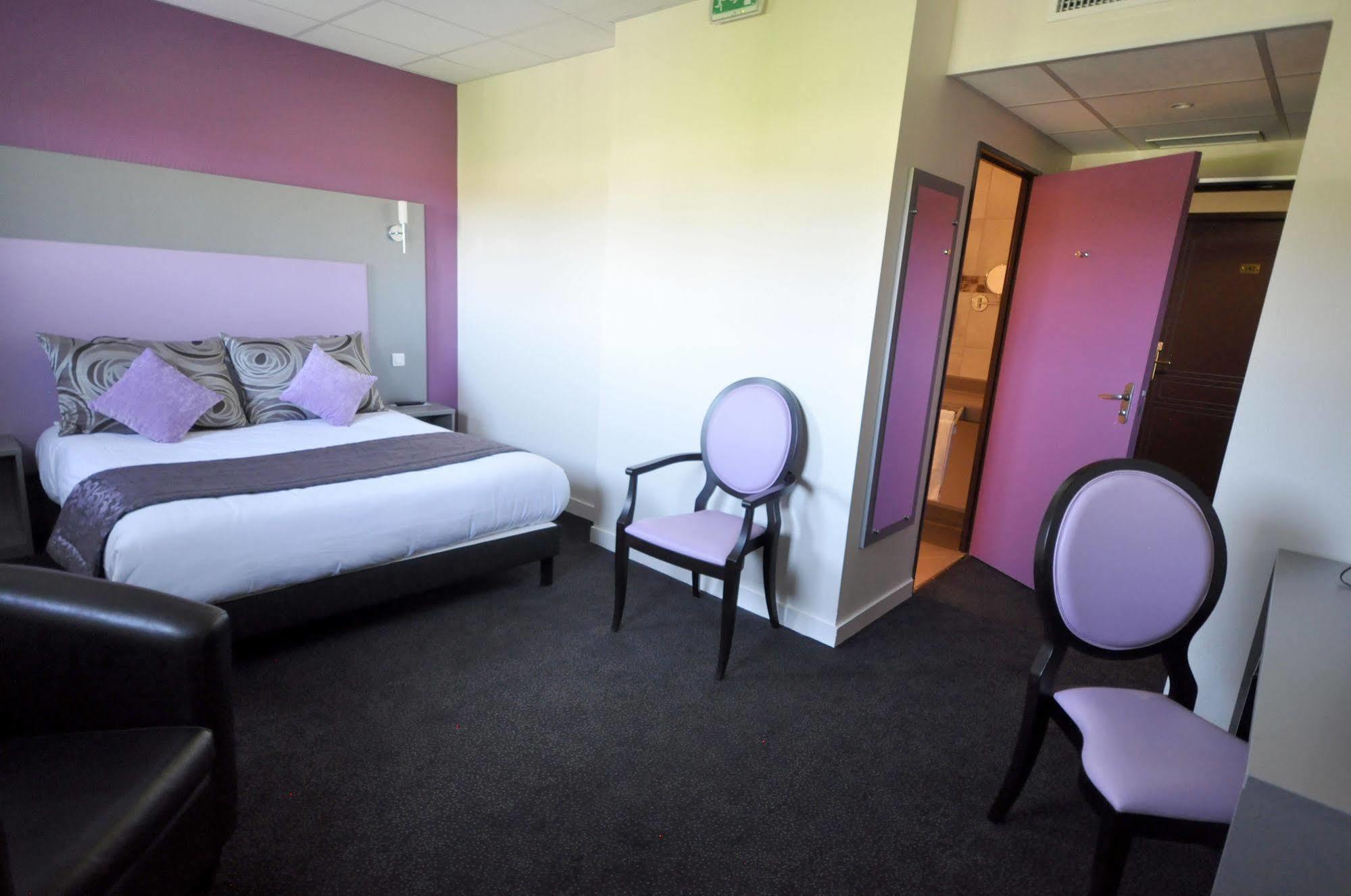 Brit Hotel Confort Alexia - La Souterraine Kültér fotó